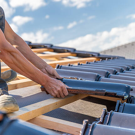 Beitragsbild zur Branchenseite f&uuml;r Dachdecker. 